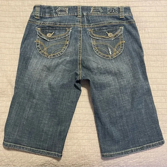 Hydraulic Jean Bermuda Shorts Women's Size 14 Distressed - Picture 7 of 8